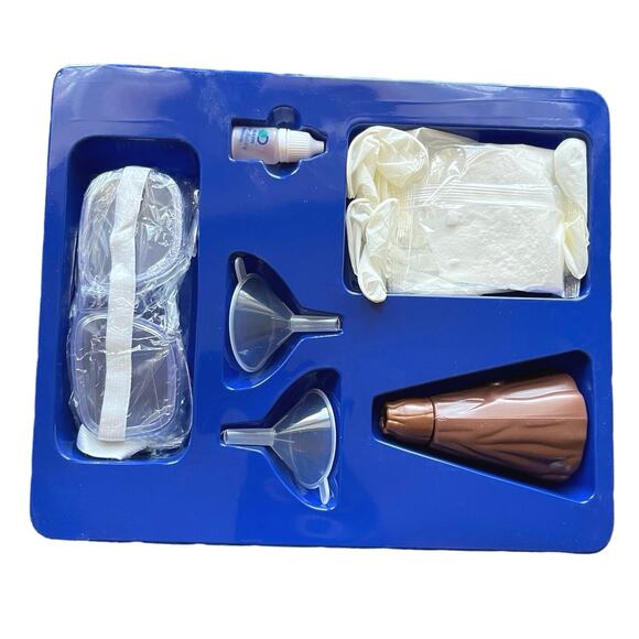 Discovery Kids Ultimate Volcano Eruption Kit, School Science Project, STEM - Picture 5 of 7